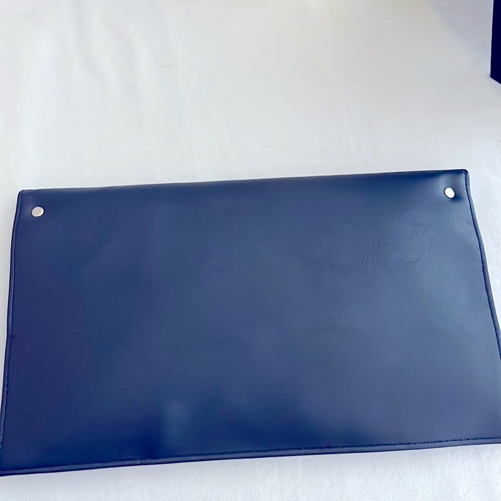 Monogram zip pouch - Picture 2 of 6
